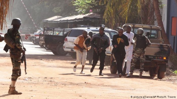 Alrededor de 30 muertos en un atentado en Mali