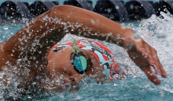 Diego Alvarado rompe récord nacional en 100 metros mariposa