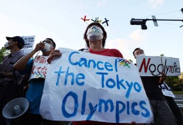 Protestas en Tokio contra la celebración de los JJ.OO. 2020 horas antes de su comienzo