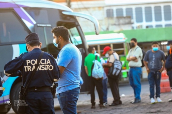 Multas por sobrecarga de pasajeros en transporte público