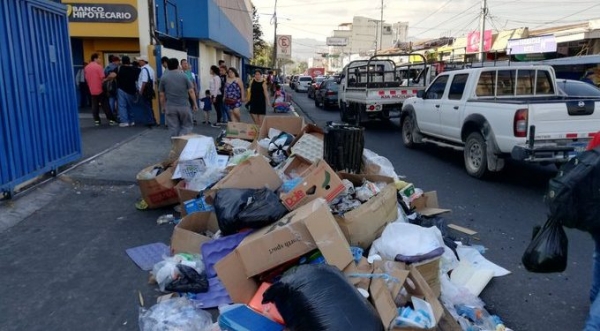 Problemas de recolección de basura en varios municipios