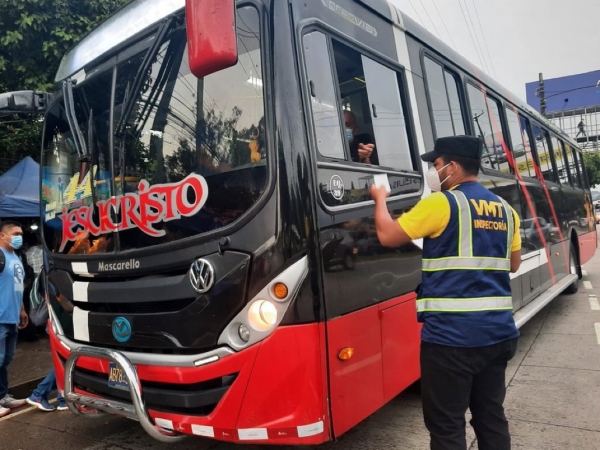 Sancionan rutas por incremento de pasaje