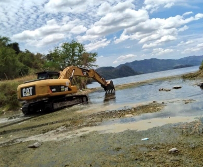 Trabajan en prevenir inundaciones en el lago de Ilopango