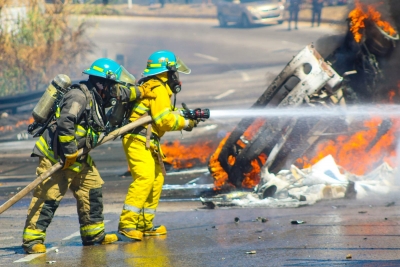 Se incendia pipa con combustible