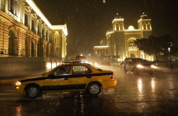 Protección Civil emite aviso por lluvias