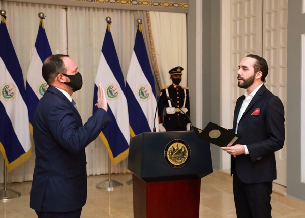 Gustavo Villatoro es el nuevo ministro de Justicia y Seguridad