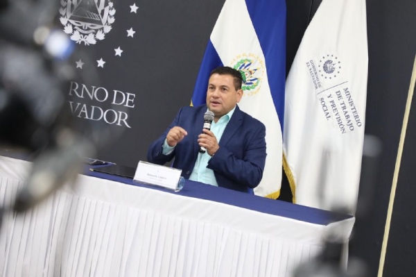 Próximo mes partirá nuevo contingente de salvadoreños