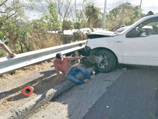 Hombre en estado de ebriedad deja 5 lesionados en Cuscatlán