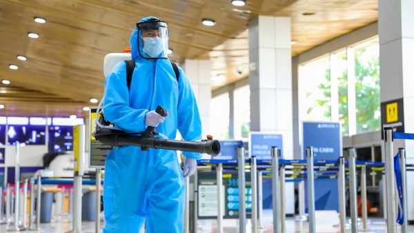 Refuerzan medidas de desinfección en Aeropuerto