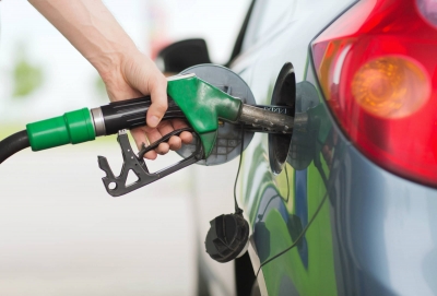 Economía confirma reducción en precios de gasolina