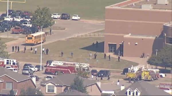 Tiroteo en escuela secundaria en Arlington, Texas