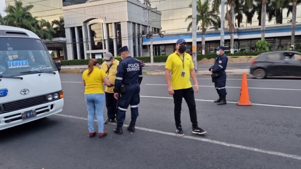 VMT verifica denuncias de aumento al pasaje