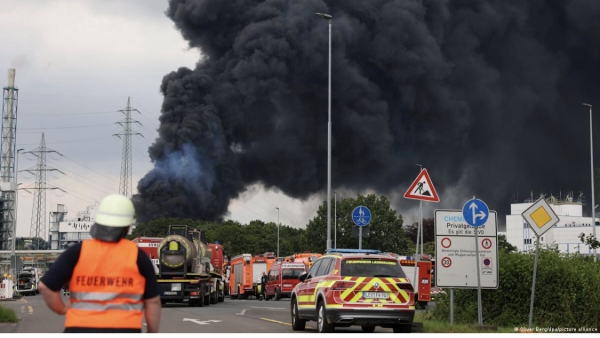 Explosión en planta química deja un muerto en Alemania