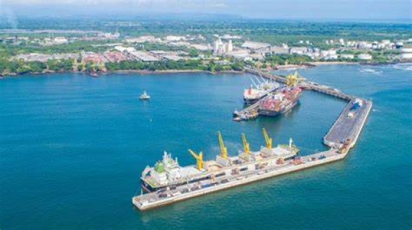 El Salvador recibe propuesta para la ampliación del Puerto de Acajutla