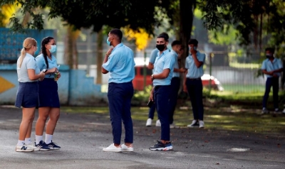 Estudiantes cubanos vuelven a las aulas