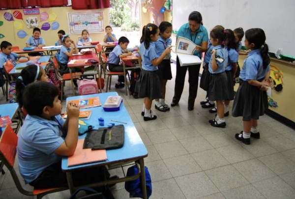 Realizan últimas pruebas para plazas de docentes