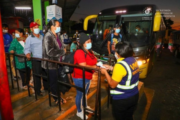 Intensifican medidas sanitarias en buses