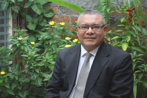 Dr. Napoleón Campos, candidato a diputado por San Salvador, NT. #11