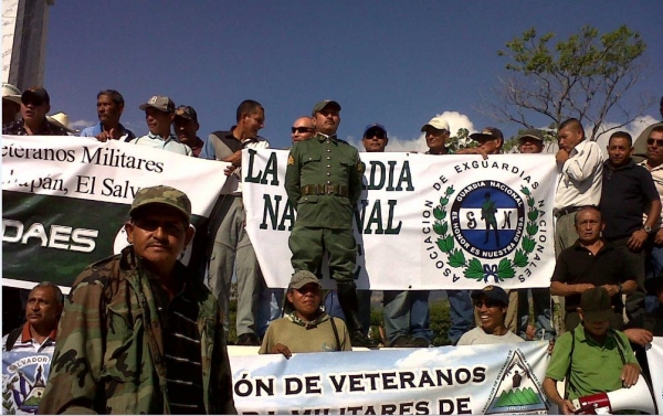 Diputados investigarán pensiones “fantasma” para veteranos del conflicto armado