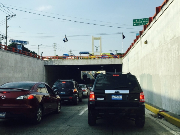 Analizan obras que descongestionen el bulevar Constitución