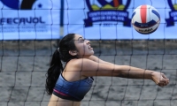 Sofía Velásquez, una historia que combina voleibol y medicina