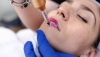 Promueven peligrosa tendencia de relleno de labios en TikTok