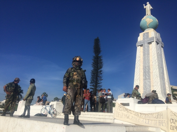 Excombatientes planean cierre de calles