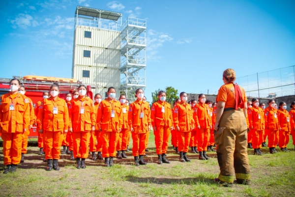 Más mujeres reforzarán el Cuerpo de Bomberos