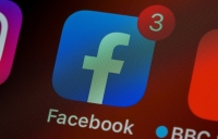 Facebook elimina red rusa de mensajes antivacunas