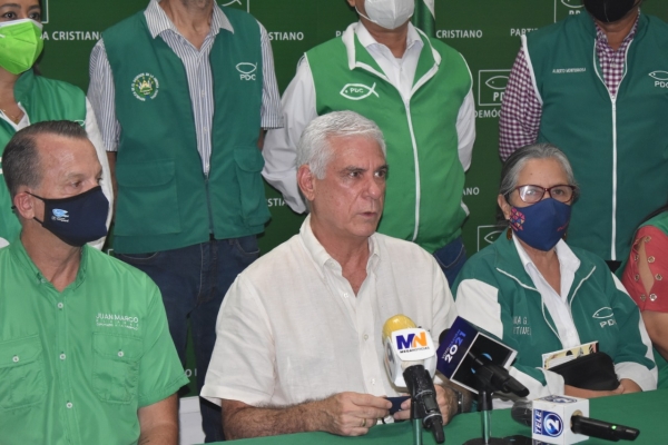 Elecciones no fueron “justas ni libres”, dice Rodolfo Parker