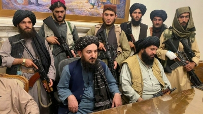 Los talibanes piden hablar ante la ONU en nombre de Afganistán