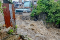 Decretan alerta verde por lluvias