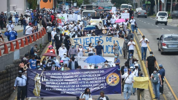 Cámara decreta no aplicar reformas a la Ley de la Carrera Judicial